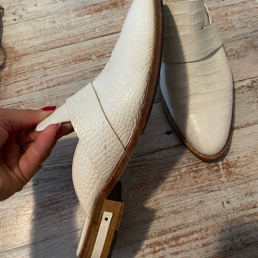 Freda Salvador croc embossed leather mules - Picture 2 of 4